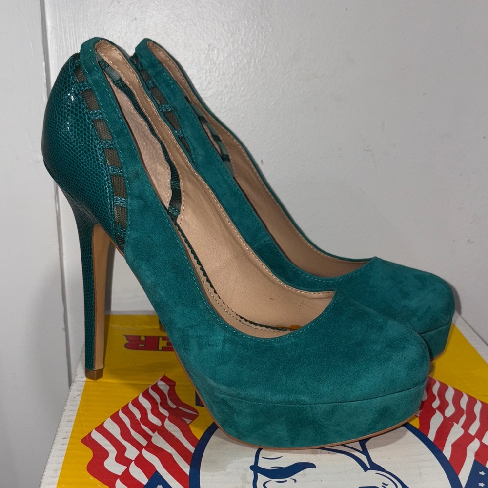 Colin Stuart Teal Platform Heels size 10B
